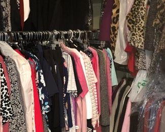 Lots of women’s clothing 14/16