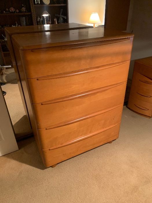 Hey wood-Wakefield Dresser