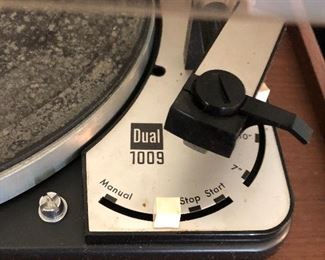 Dual 1009 vintage record player turntable 