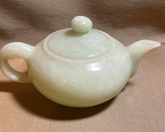 066 Quartz Teapot