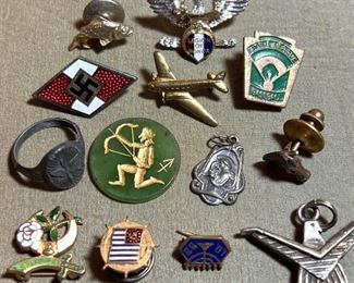 067 Vintage  Antique Pins, Ring Military  Other