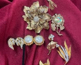 208 Krementz, Trifari Costume Jewelry More