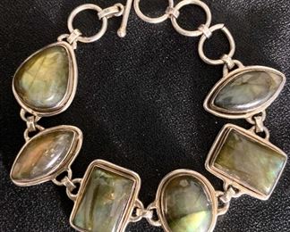 229 Simulated Green Stone Silver Metal Bracelet.