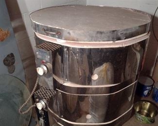 Kiln with plates, works great