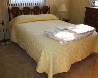 HEADBOARD/MATTRESS SET