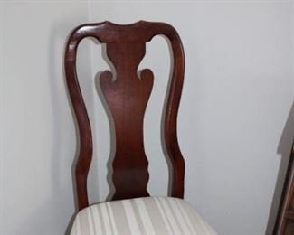 DINING CHAIR