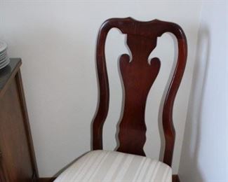 DINING CHAIR