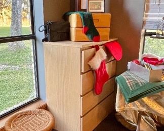 Blonde Furniture, Wicker/Rattan Accent Piece