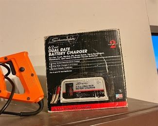 Battery Charger 