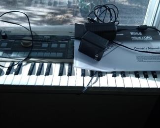 Micro Korg Synthesizer Vocorder

