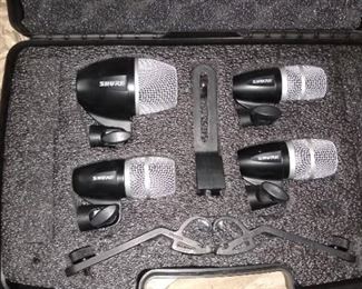Sure microphone set for drums