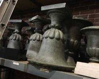 urns