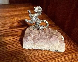 Amethyst rock with dragon