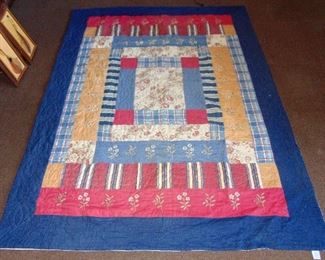 Vintage hand stitched quilt - beautiful