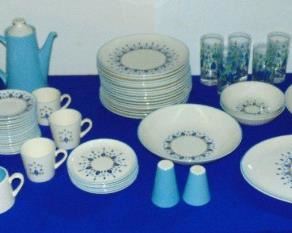 BEAUTIFUL MID-CENTURY MODERN RETRO CHINA SET - STETSON MARCREST SWISS ALPINE PATTERN