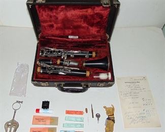 VINTAGE MUSICAL INSTRUMENT  - 1956 CONTINENTAL COLONIAL CLARINET