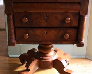 Antique Mahogany work stand, Duncan Phyfe style