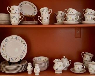 Johnson Brothers "Fleurette"