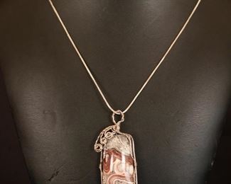 Sterling & agate pendent