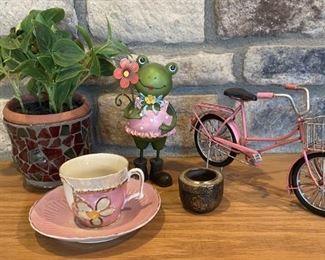 Cute Decor Lot Including Resin Frog, Metal Bicycle, Faux Plant, And More