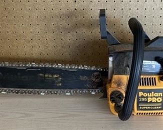 Poulan 295 Pro 20" Gas Powered Chainsaw With Hard Case & Instructions 