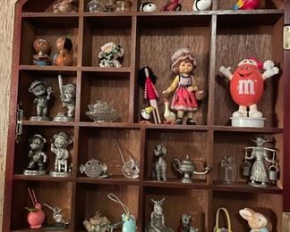 vintage figurines and collectables