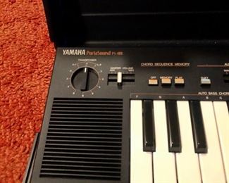 Vintage Yamaha PortaSound PS-400 Keyboard