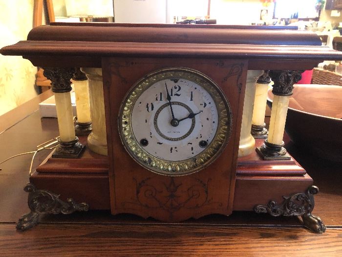 Antique mantle clock in working condition