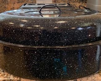 Enamel Roaster