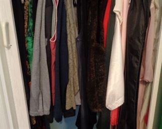 hundreds of items of Women's clothing