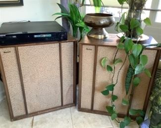 Wharfdale retro speaker set