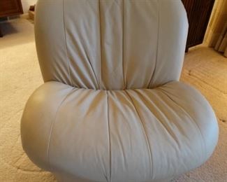 Glenn Leather Glider Rocker