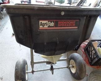Agri-Fab Spreader