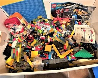 LOTS OF LEGOS