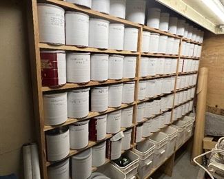 This is a wide view of the items in cans and bins