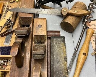 Vintage block style wood planes