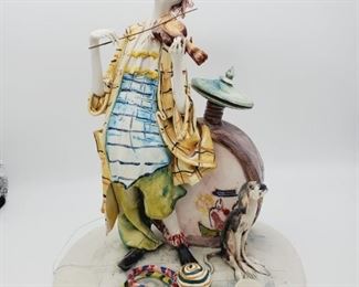 Tezza clown sculpture