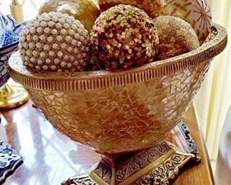 Gold dish with gold decorative balls. Price as set