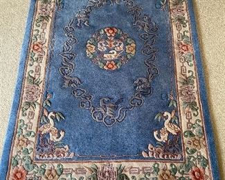 Oriental rug, approx. 6’ x 4’.