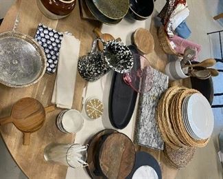 Variety of Kitchen Ware/Accents
