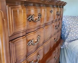 Vintage Chest of Drawers