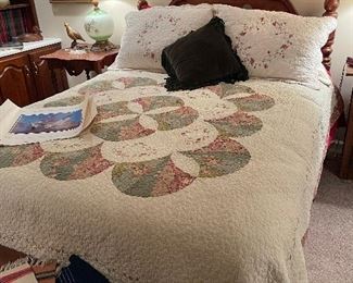 Broyhill pine cannonball bed set up as a queen but have footboard for it to be a full