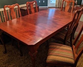 Lexington Dining Table