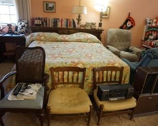 chairs, king bed, lift chair, recliner, books, small desk