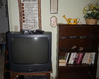TV, Bookcase