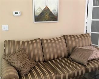 Couch TaupeCream Silk