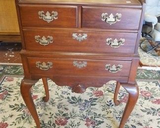1196	PENNSYLVANIA HOUSE SILVER CHEST, 4 DRAWERS, 28 IN WIDE X 39 1/2 IN HIGH X 18 IN DEEP
