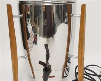 1211	REGAL WARE MIDCENTURY MODERN COFFEE URN, 14 3/4 IN HIGH
