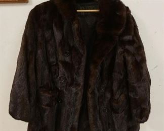 1214	FUR COAT FROM EDWARDS-LOWELL BEVERLY HILLS
