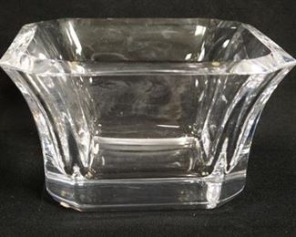 1231	SIGNED ORREFORS CRYSTAL BOWL 7 5/8 IN, 4 1/4 IN H GLASS IS 5/8 IN THICK

